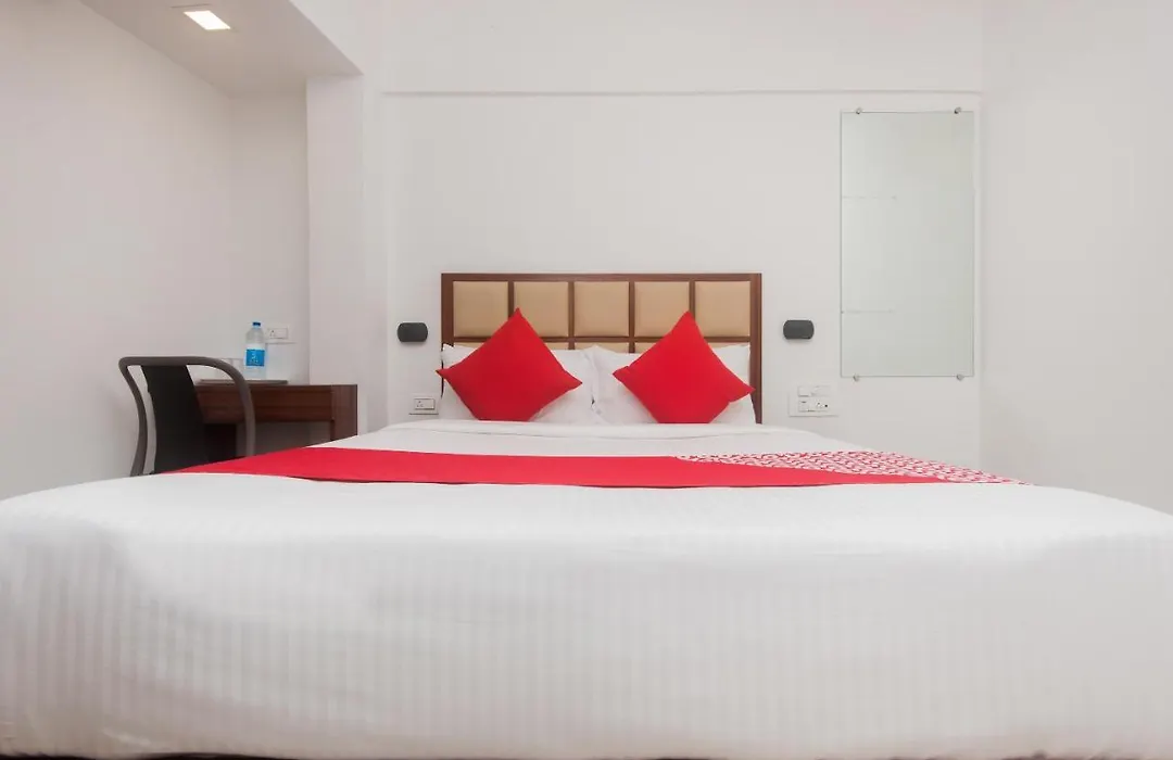 Oyo 46995 Hotel Grand Plaza-1